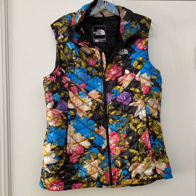 the north face floral puffer vest