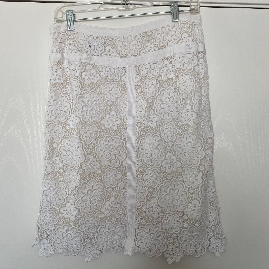 chanel floral lace skirt