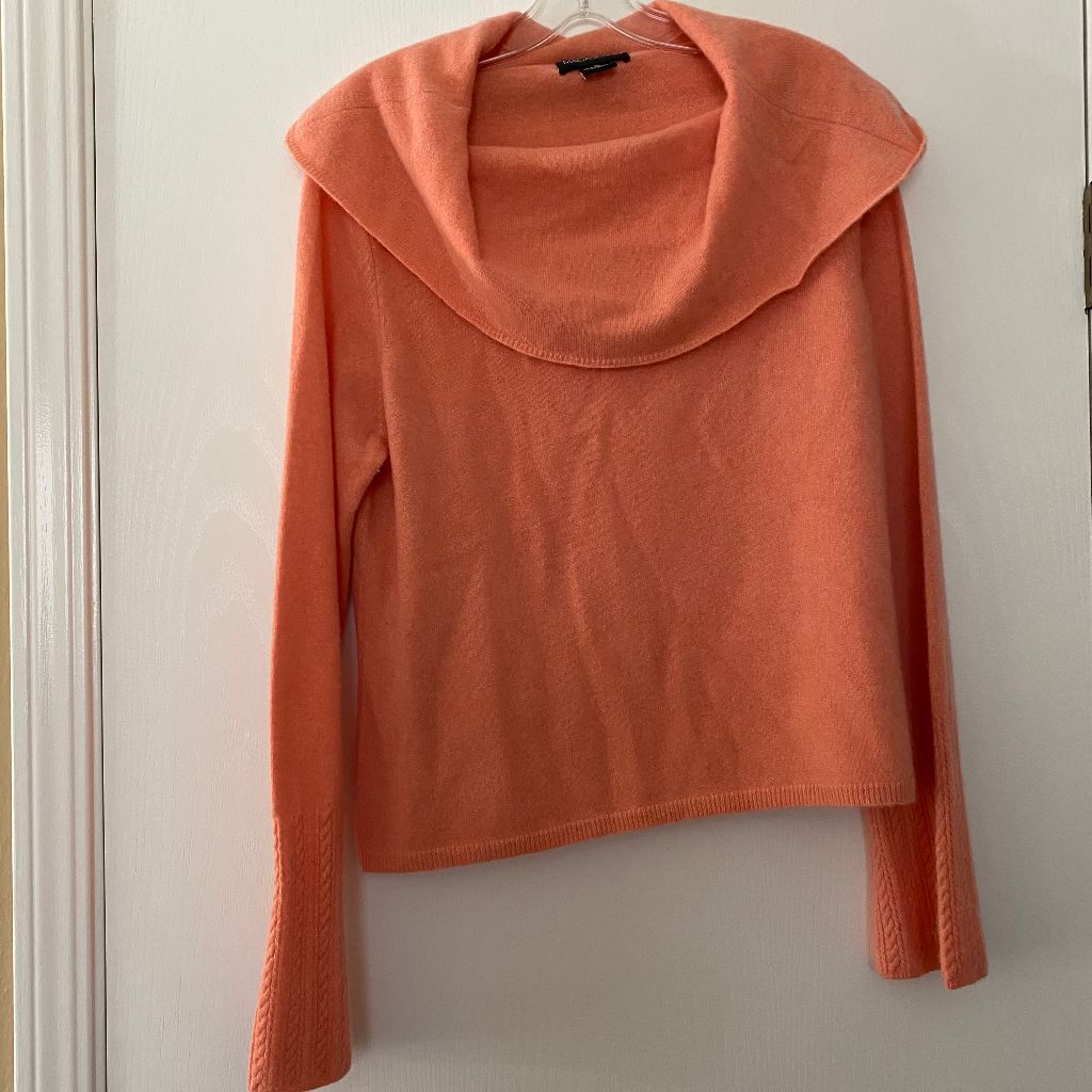 magaschoni cashmere long sleeve sweater